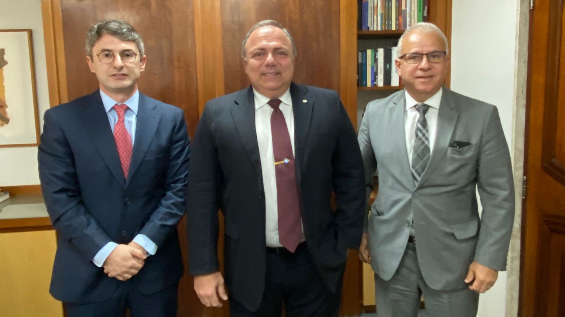 Pazuello passa a integrar o Parlamento Amazônico